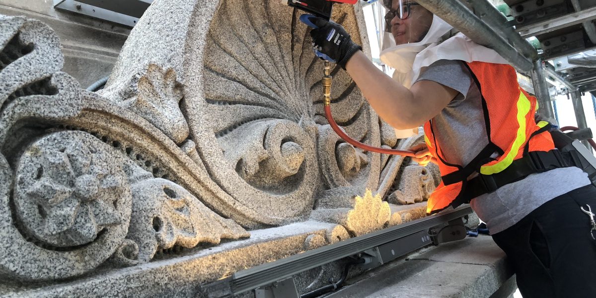 O 2017 30 portail Godin microabrassion 2018 07 23